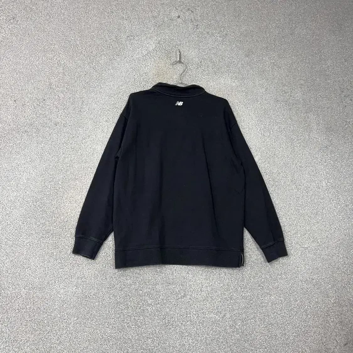 뉴발란스 로고 블랙 반집업 스웻 맨투맨 L 상품이미지2
