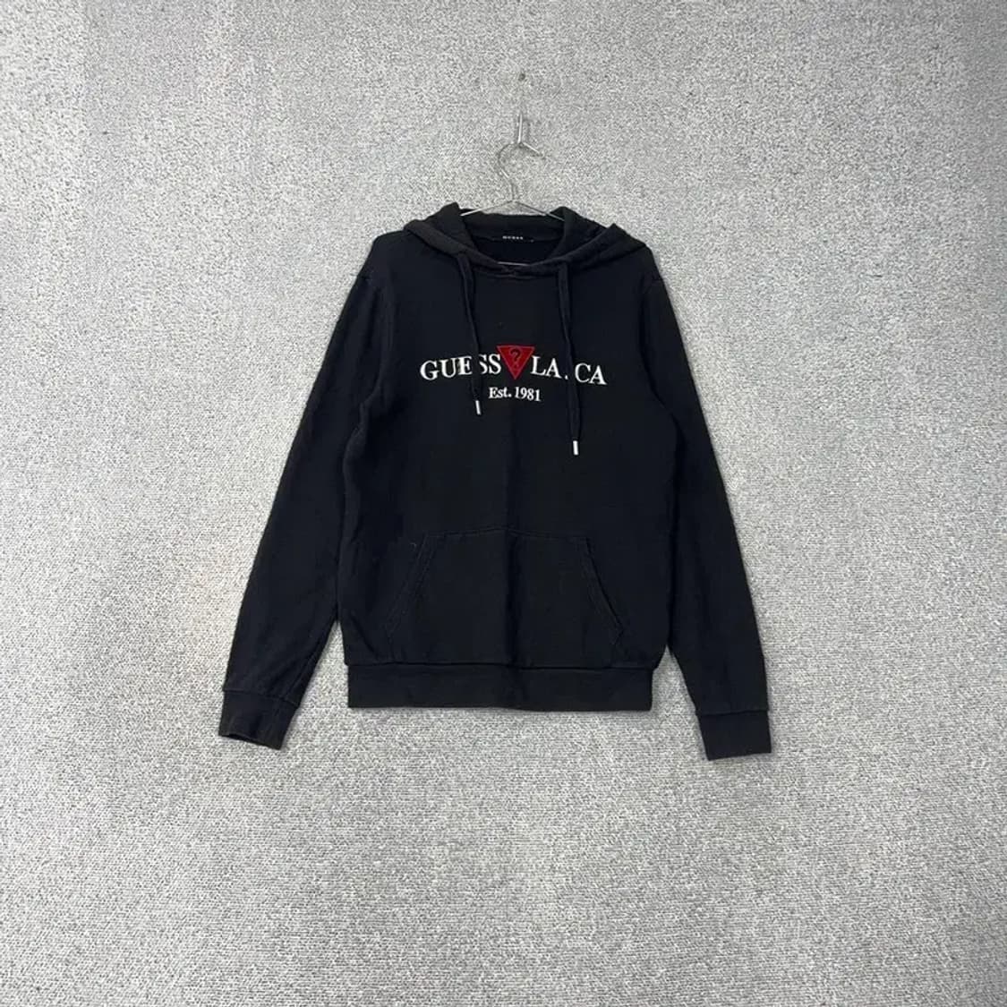 게스 캐주얼 로고 남성 블랙 후드티 M 상품이미지1