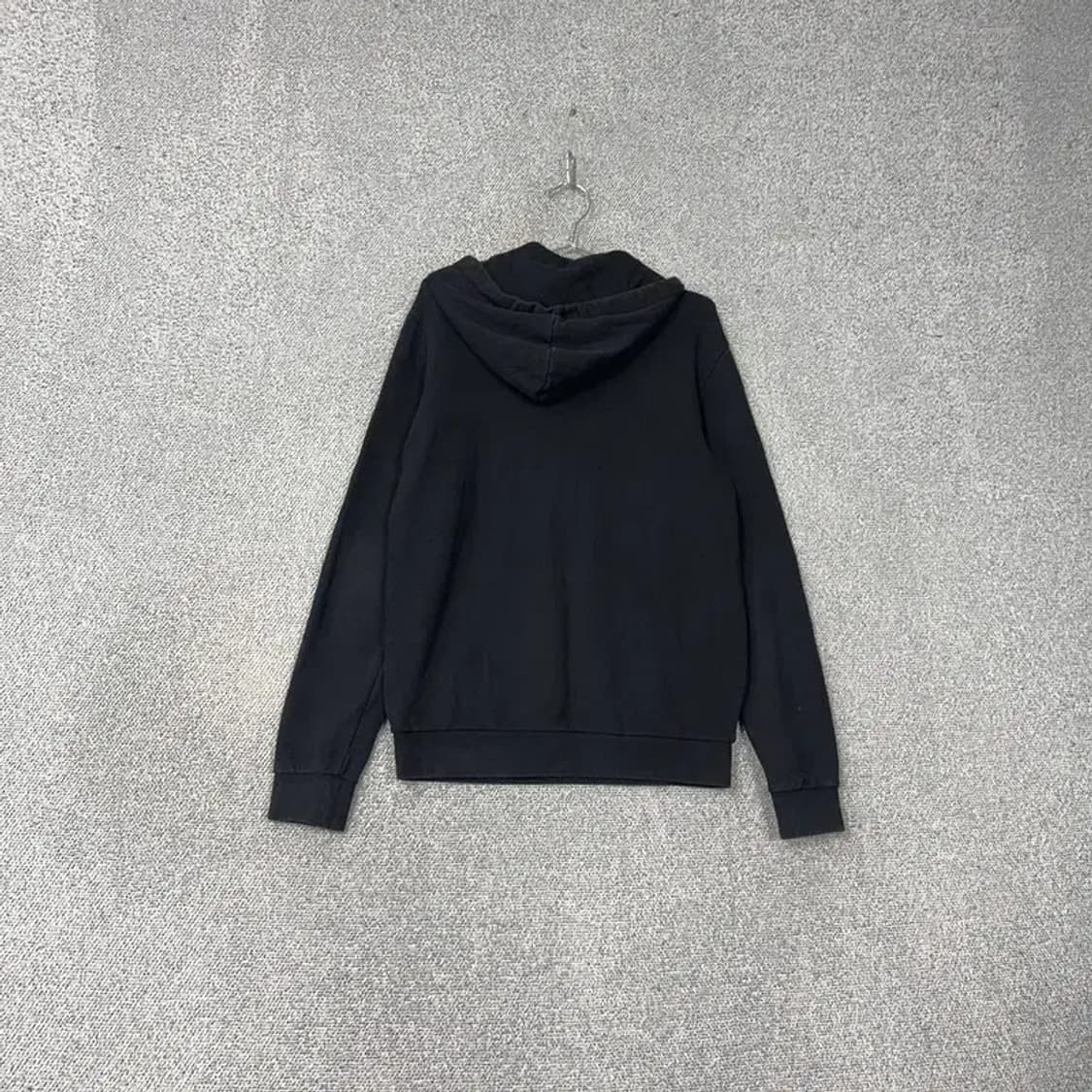 게스 캐주얼 로고 남성 블랙 후드티 M 상품이미지2