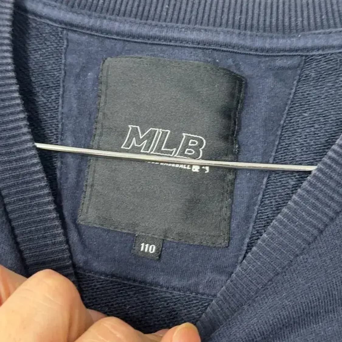 MLB 뉴욕양키즈 로고 네이비 코튼 맨투맨 110 상품이미지3