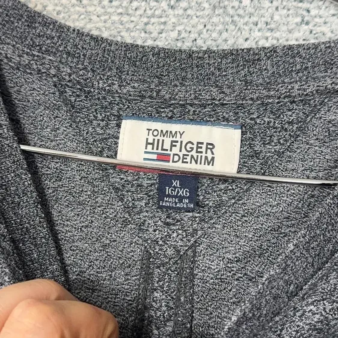타미힐피거 그레이 배색 로고 루즈핏 헨리넥 긴팔티 XL 상품이미지3