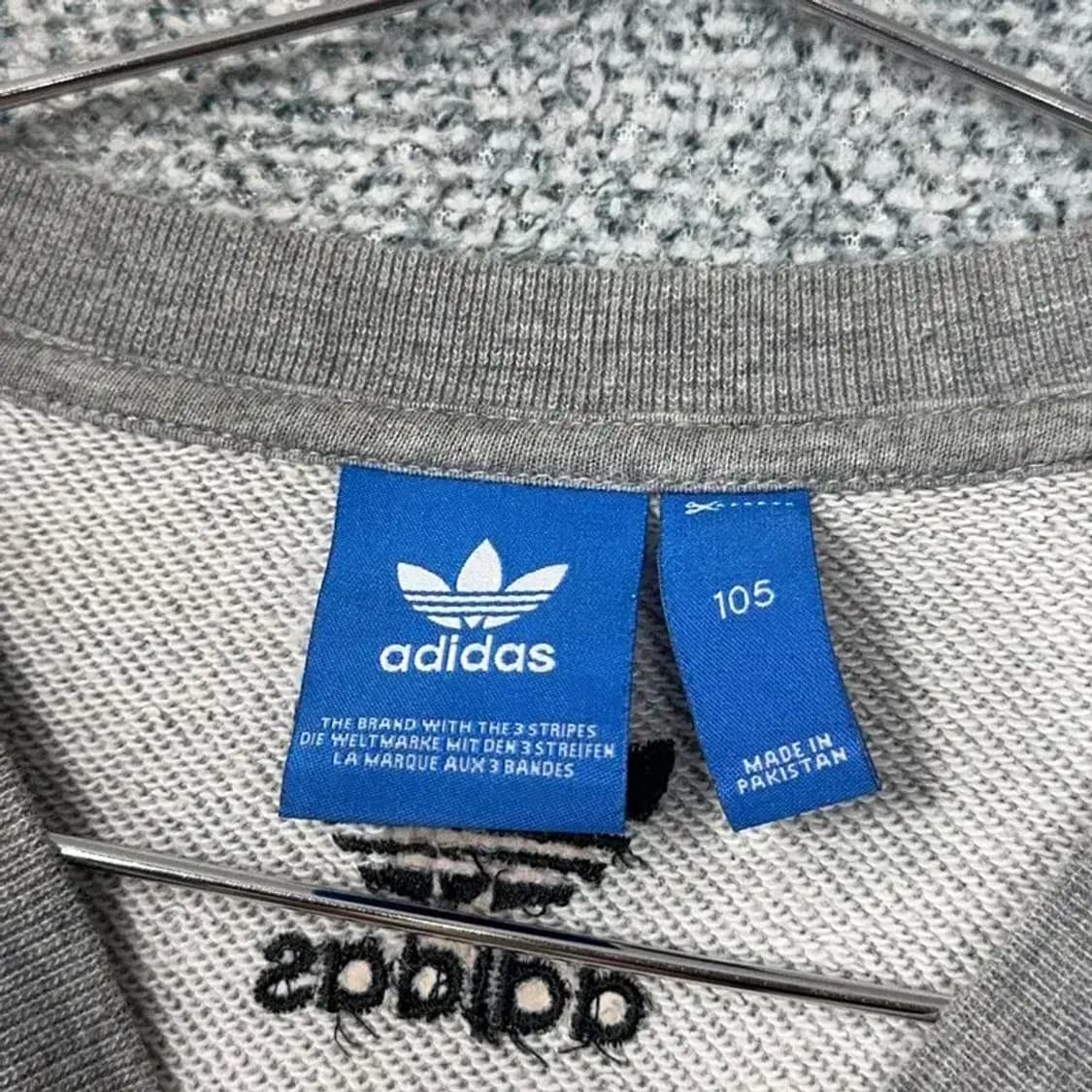 아디다스 멀티로고 그레이 맨투맨 105 상품이미지3