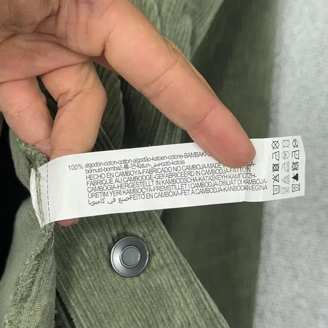 자라 아웃웨어 코듀로이 카키 자켓 XS 상품이미지4