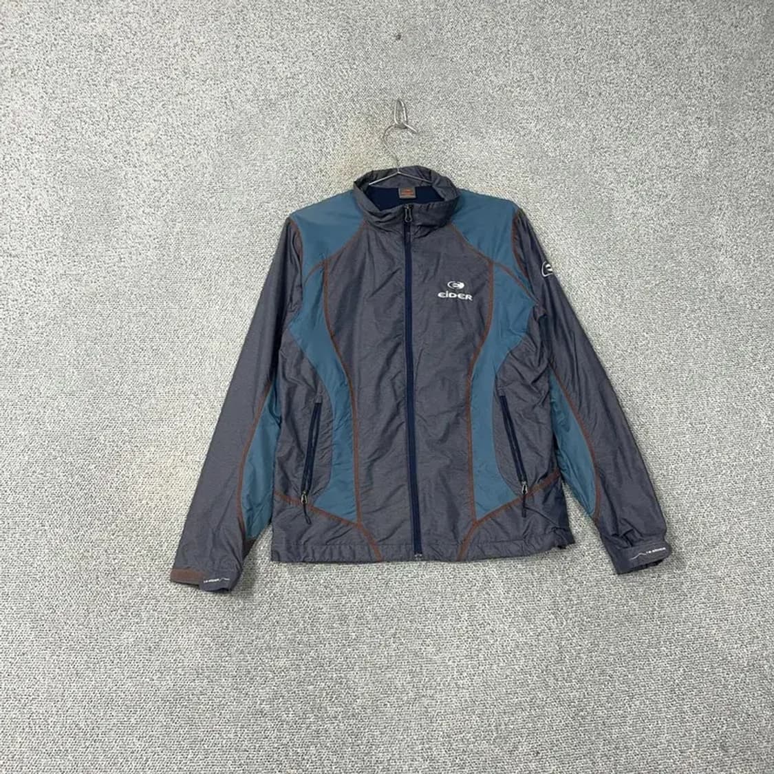 아이더 로고 남성 기능성 등산 운동 바람막이 M 상품이미지1