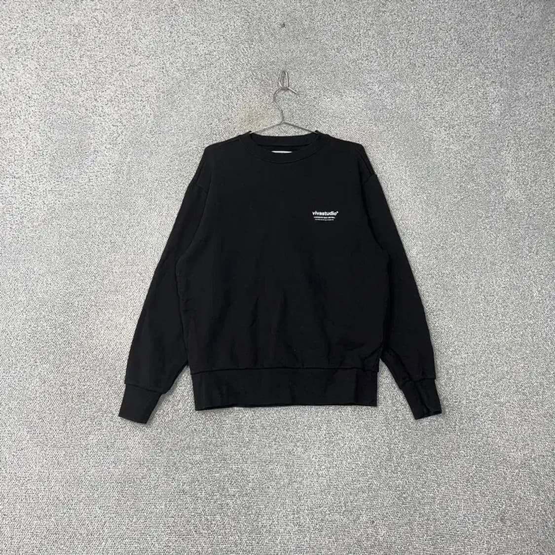 비바스튜디오 블랙 스펠 로고 캐주얼 맨투맨 M 상품이미지1