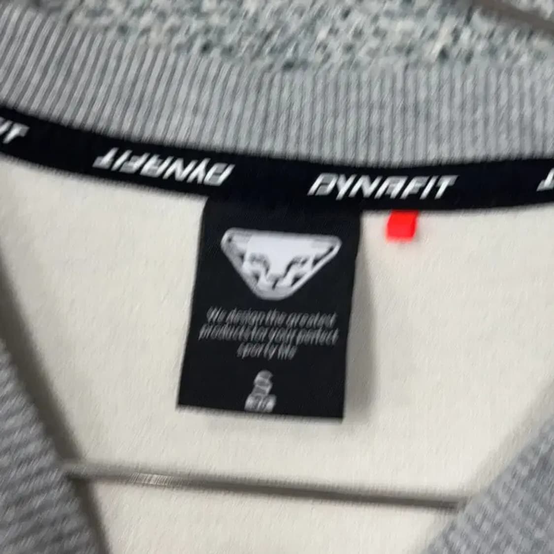 다이나핏 프린팅 로고 여성 그레이 맨투맨 90 상품이미지3