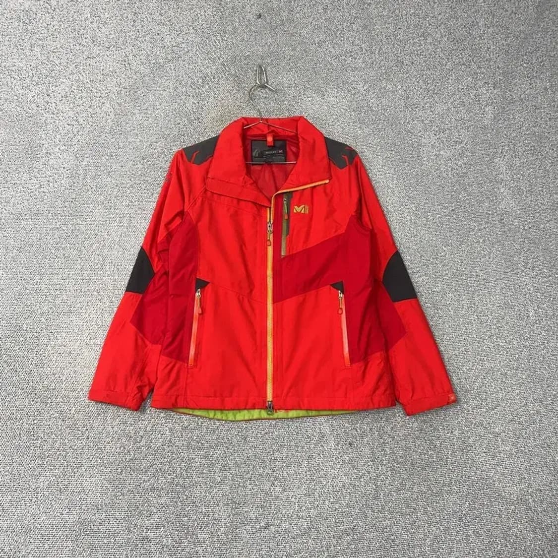 밀레 고어텍스 로고 레드 기능성 운동 등산 여성 바람막이 95 상품이미지1