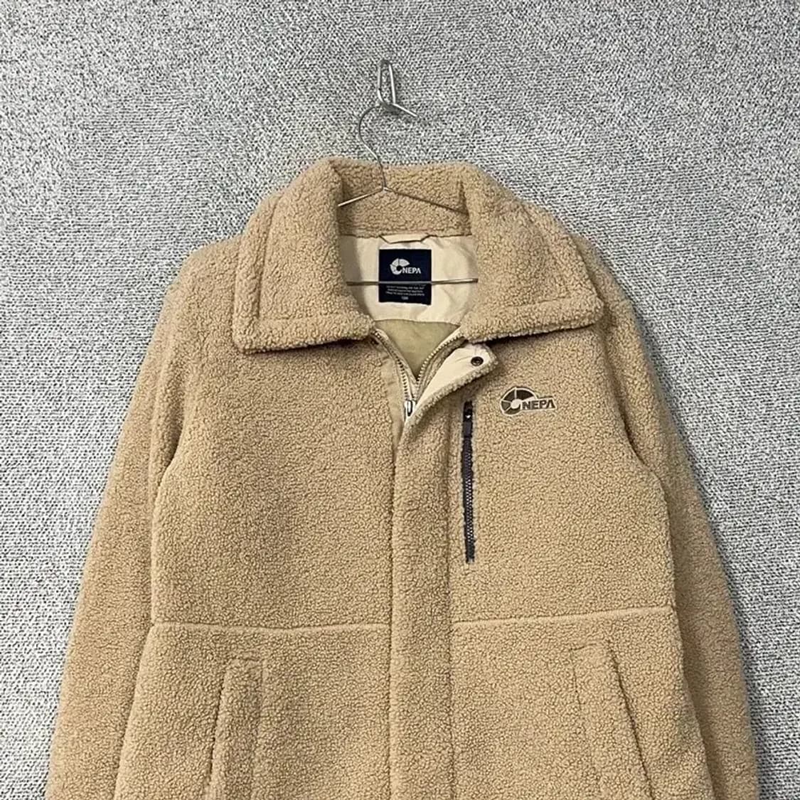 네파 베이지 로고 캐주얼 양털 뽀글이 후리스 코트 M 상품이미지3