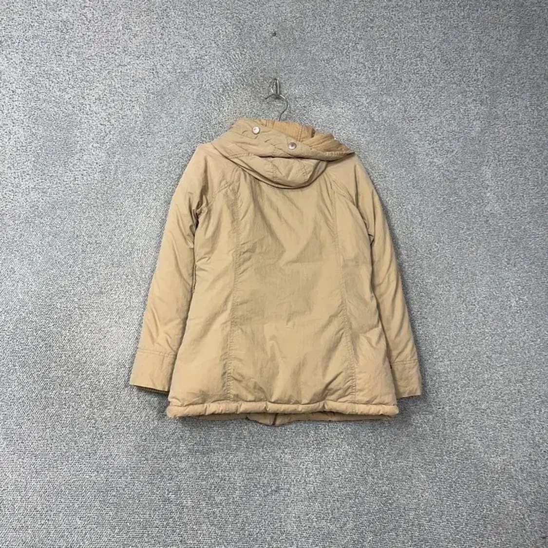 리바이스 여성 캐주얼 덕다운 베이지 패딩 M 상품이미지2