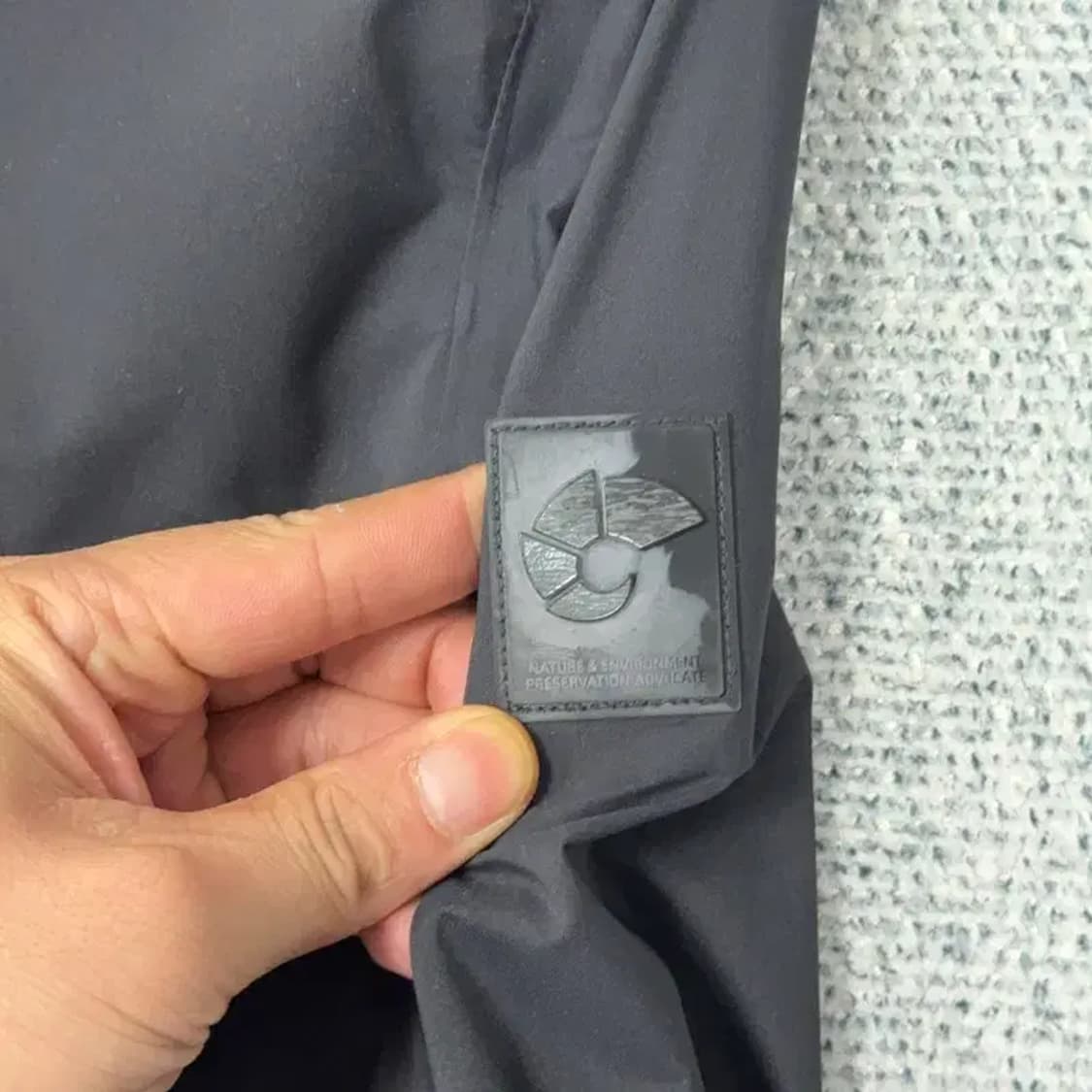 네파 등산 블랙 바람막이 S 상품이미지4