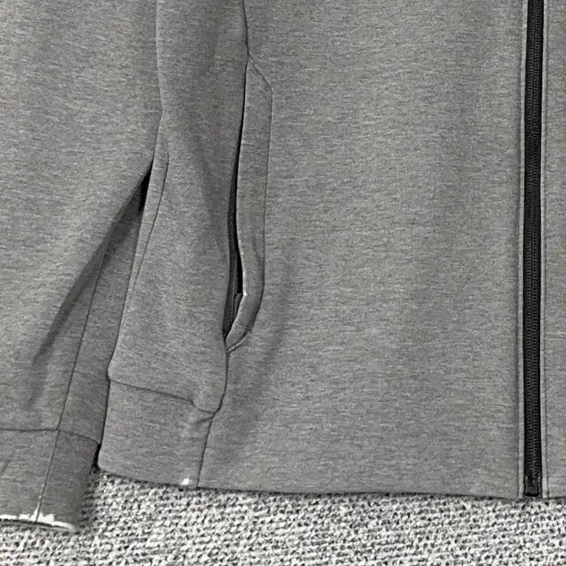 디스커버리 그레이 로고 기능성 캐주얼 후드집업 105 상품이미지3