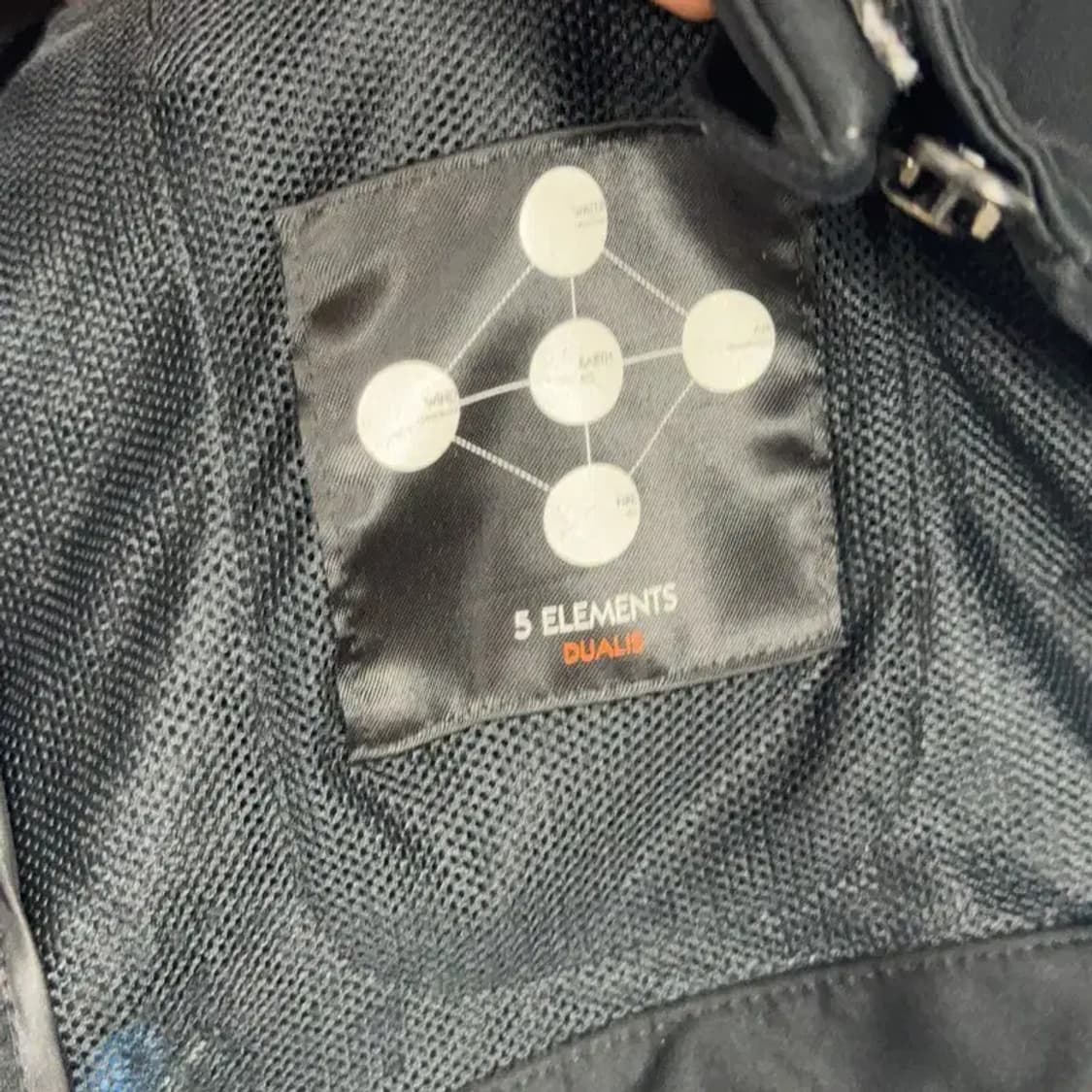 데상트 로고 올블랙 기능성 집업 자켓 XL 상품이미지3