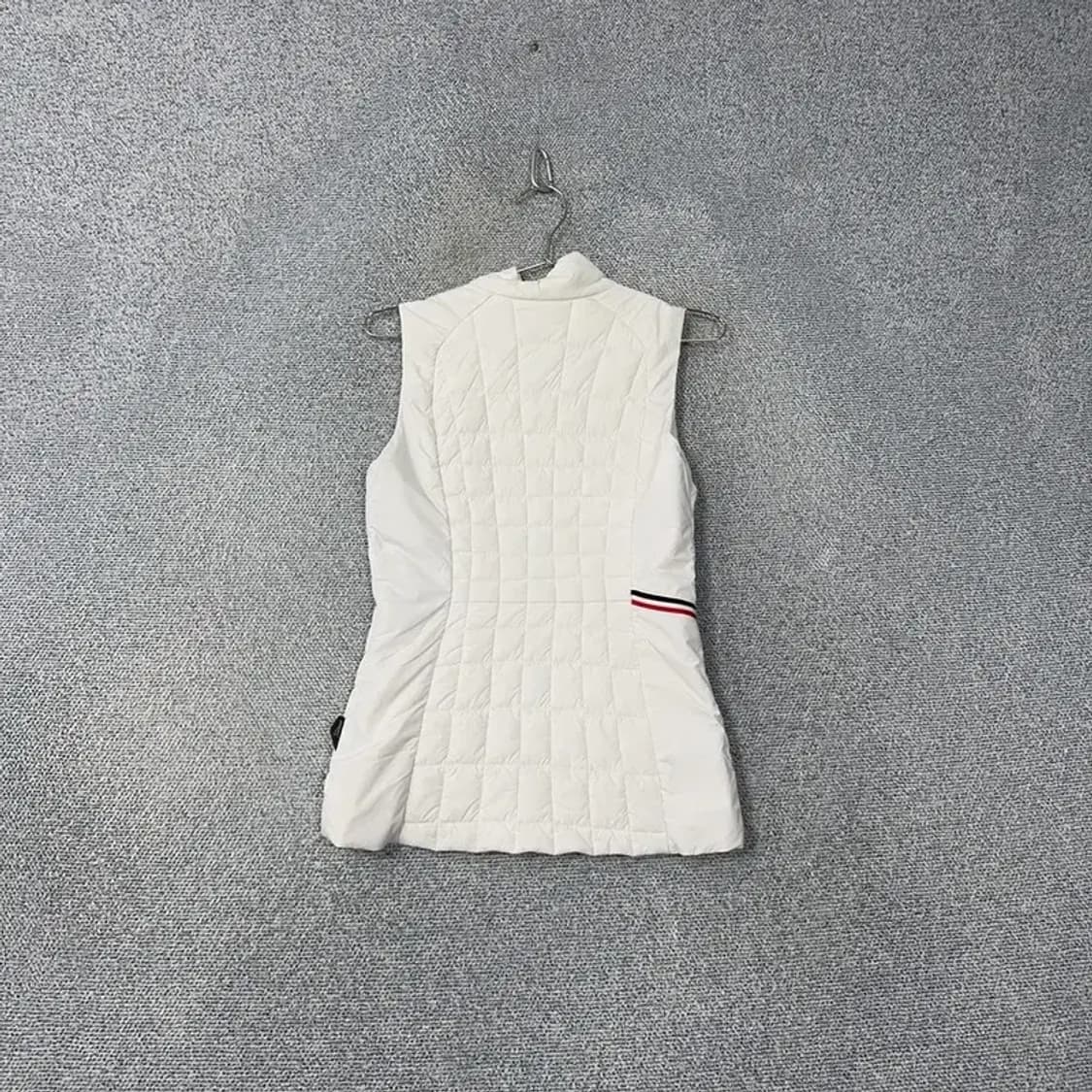 타이틀리스트 여성 골프 경량 패딩 조끼 S 상품이미지2