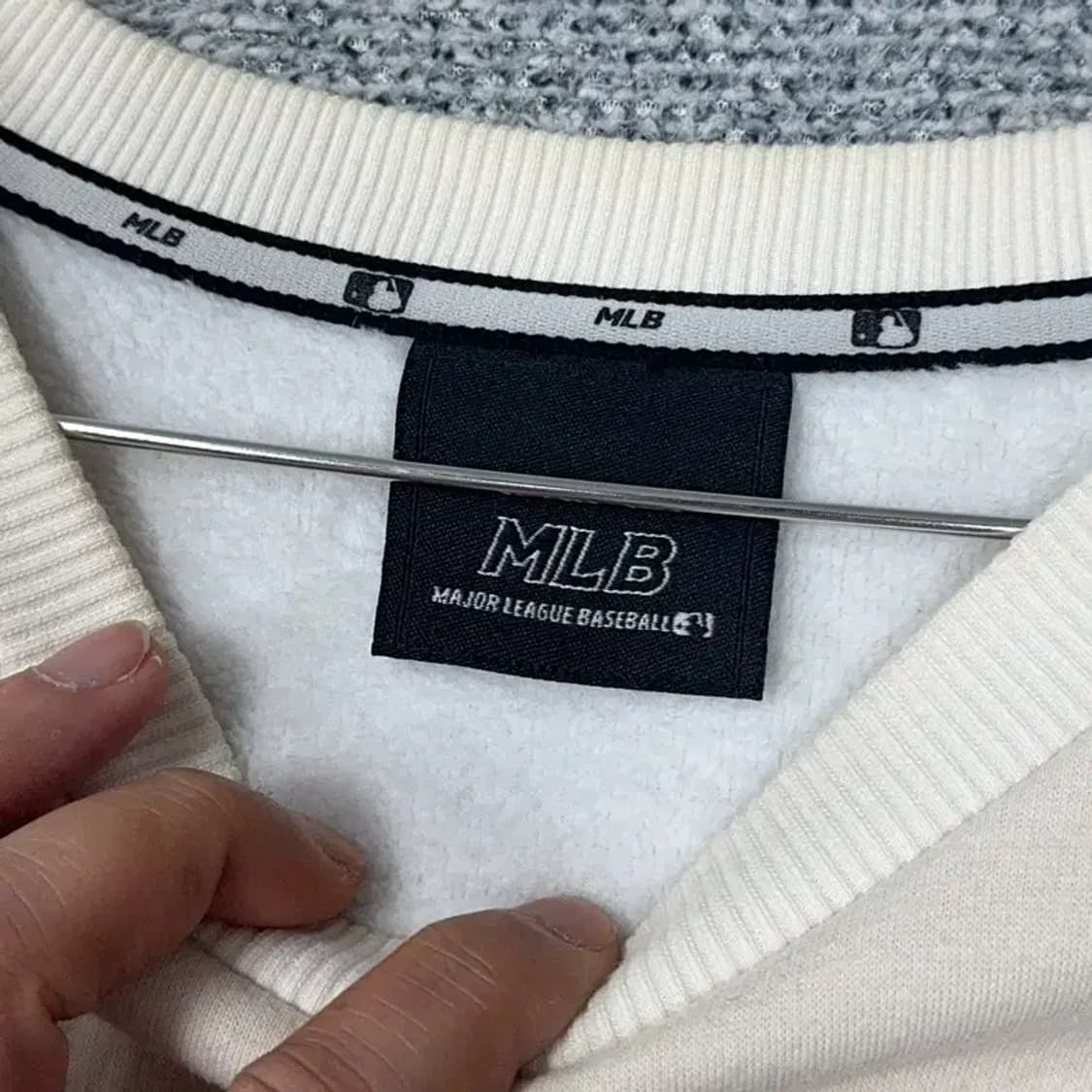 MLB 뉴욕양키즈 로고 맨투맨 100 상품이미지3