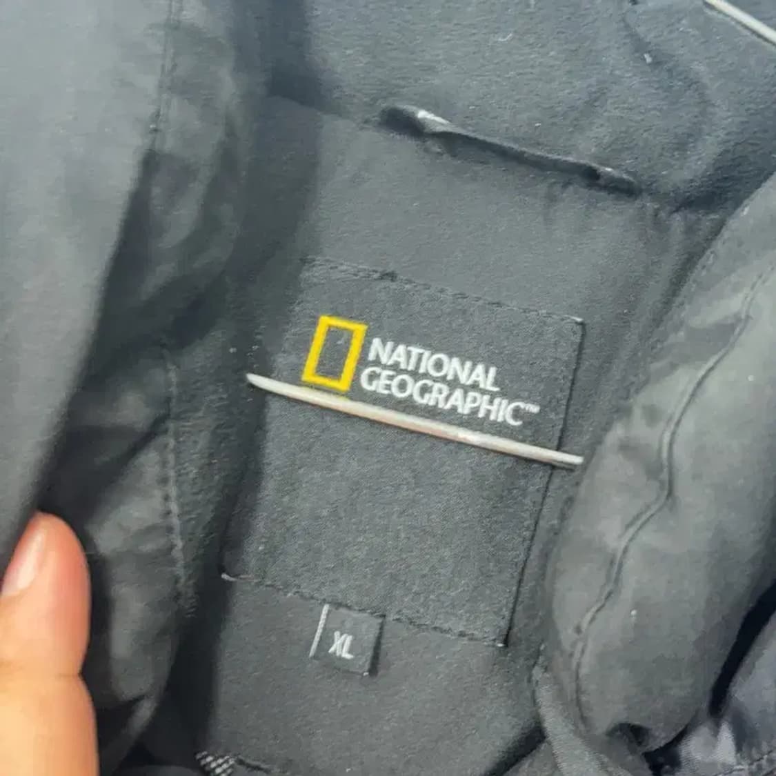 내셔널지오그래픽 패치 완장 로고 블랙 롱패딩 XL 상품이미지3