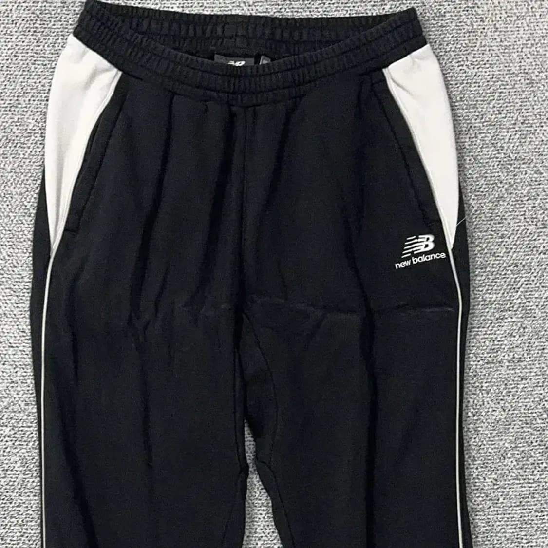 뉴발란스 블랙 로고 기능성 트레이닝 팬츠 M 상품이미지3