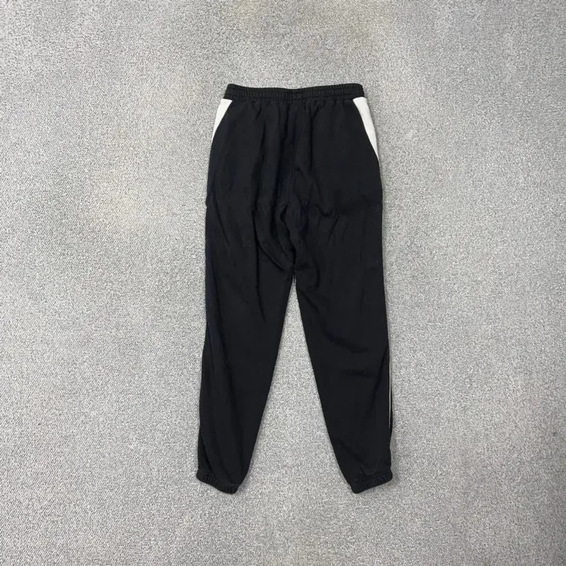 뉴발란스 블랙 로고 기능성 트레이닝 팬츠 M 상품이미지2