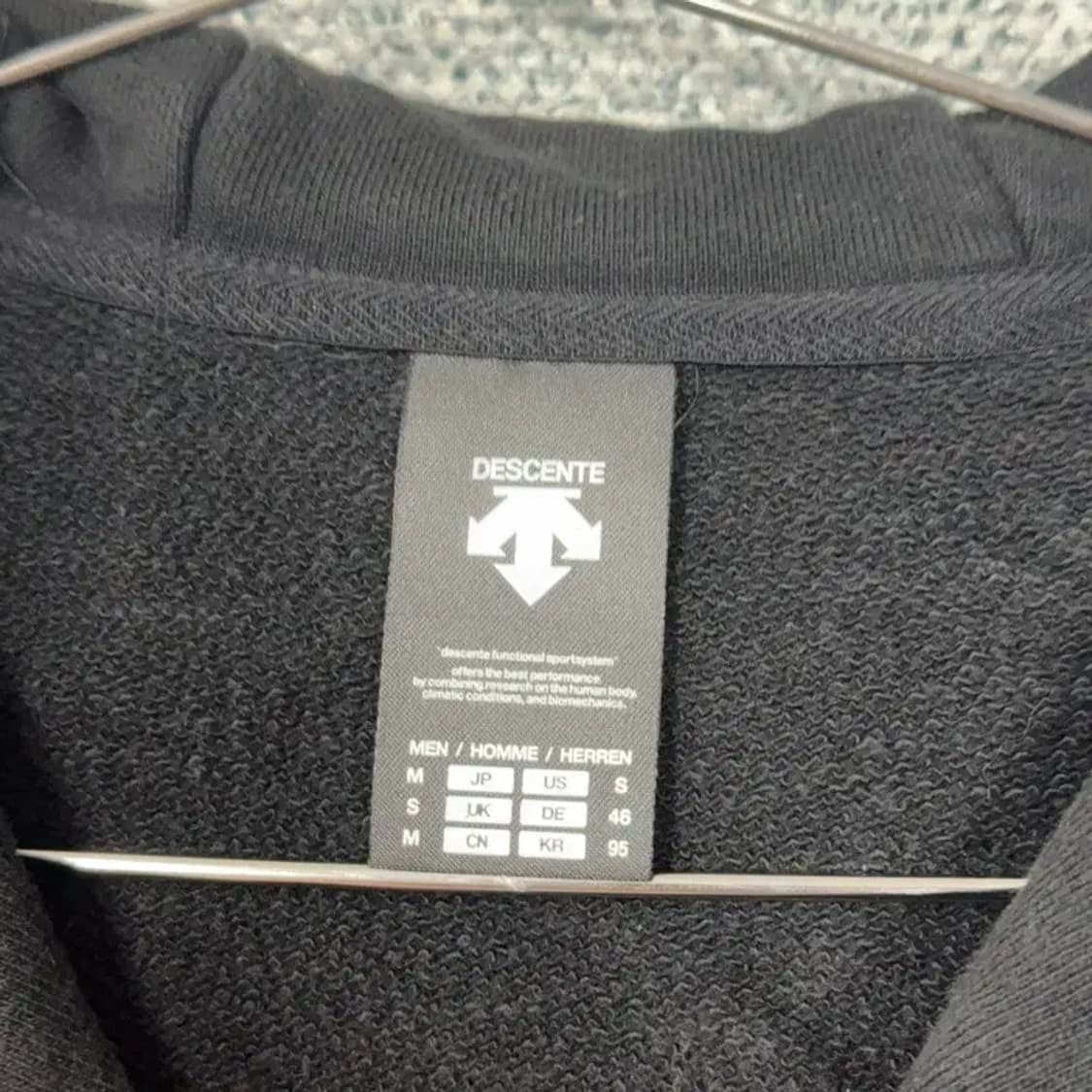 데상트 스피릿 하단 퀄팅 로고 후드집업 M 상품이미지3