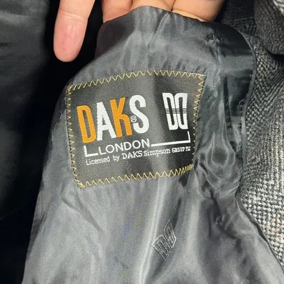 닥스 캐주얼 체크 블레이저 상품이미지4