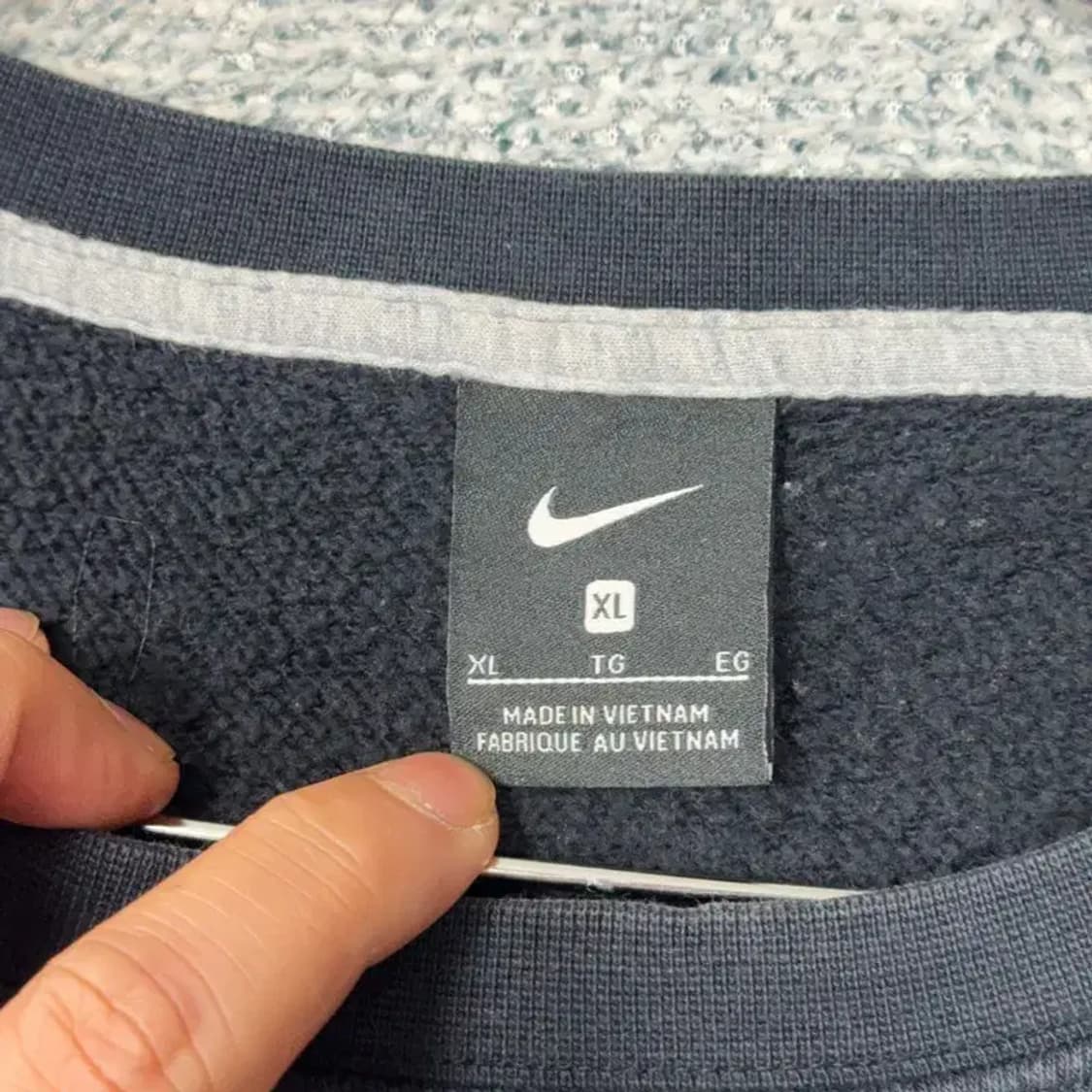 나이키 블랙 기모 로고 스우시 맨투맨 XL 상품이미지3