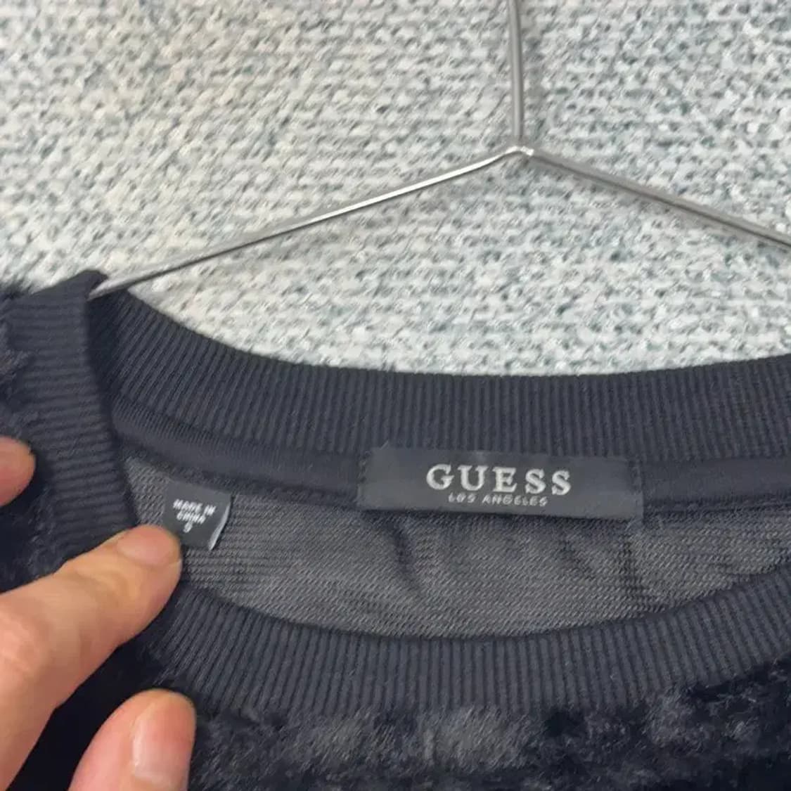 게스 빅로고 후리스 단가라 맨투맨 S 상품이미지3