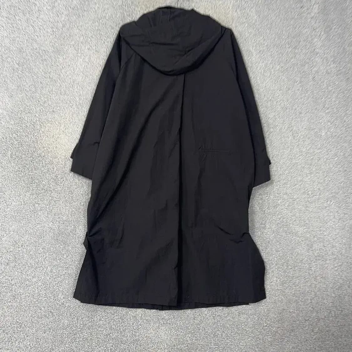 칼라거펠트 여성 빈티지 테크웨어 블랙 트렌치 코트 77 상품이미지2