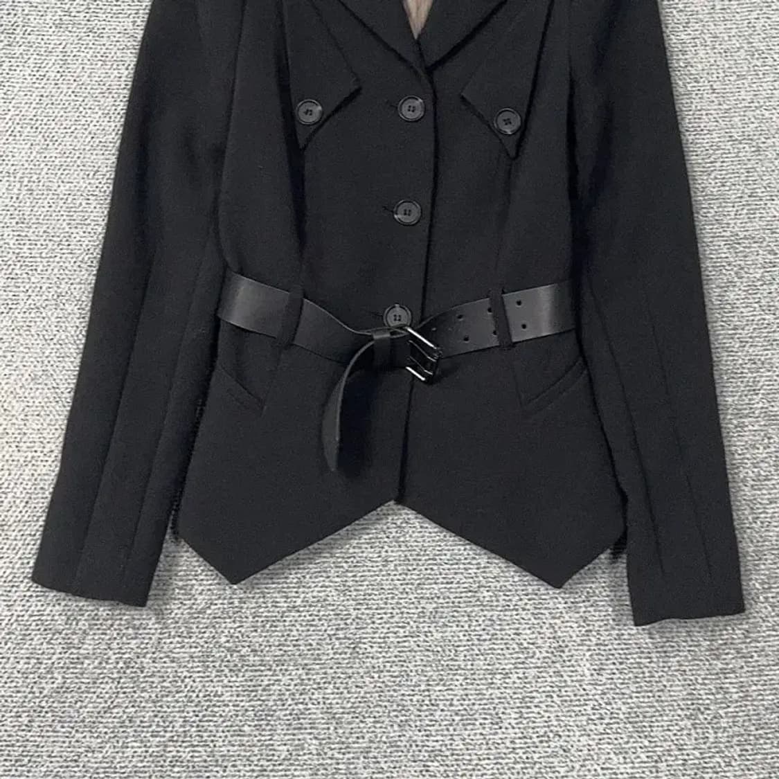 H&M 에이치앤엠 여성 블랙 벨티드 자켓 2사이즈 상품이미지4