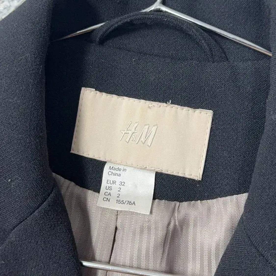 H&M 에이치앤엠 여성 블랙 벨티드 자켓 2사이즈 상품이미지5