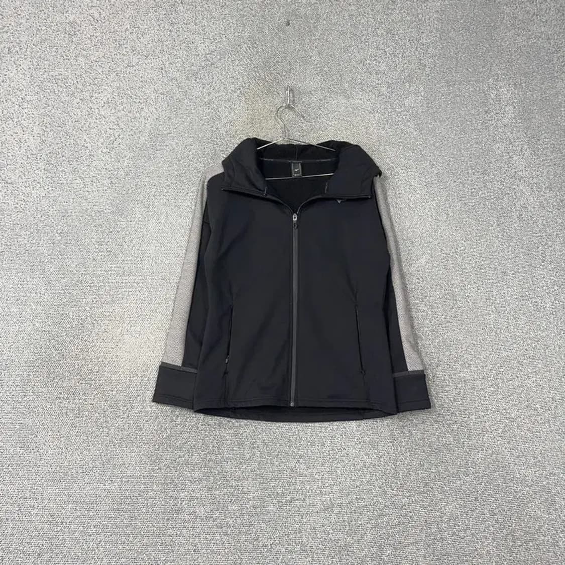 미즈노 기능성 블랙 후드집업 M 상품이미지1