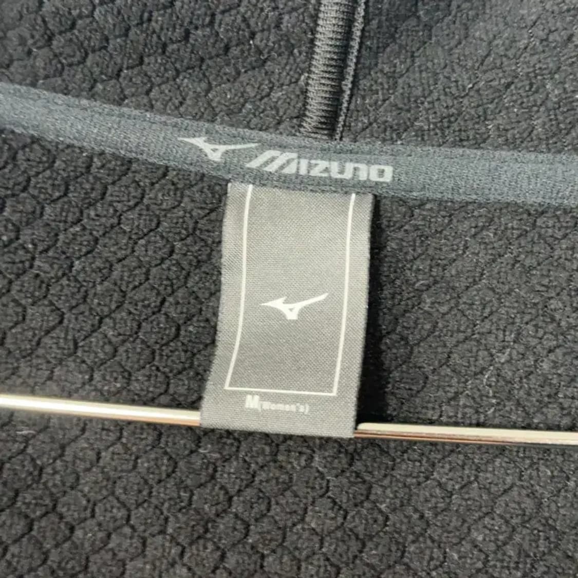 미즈노 기능성 블랙 후드집업 M 상품이미지3