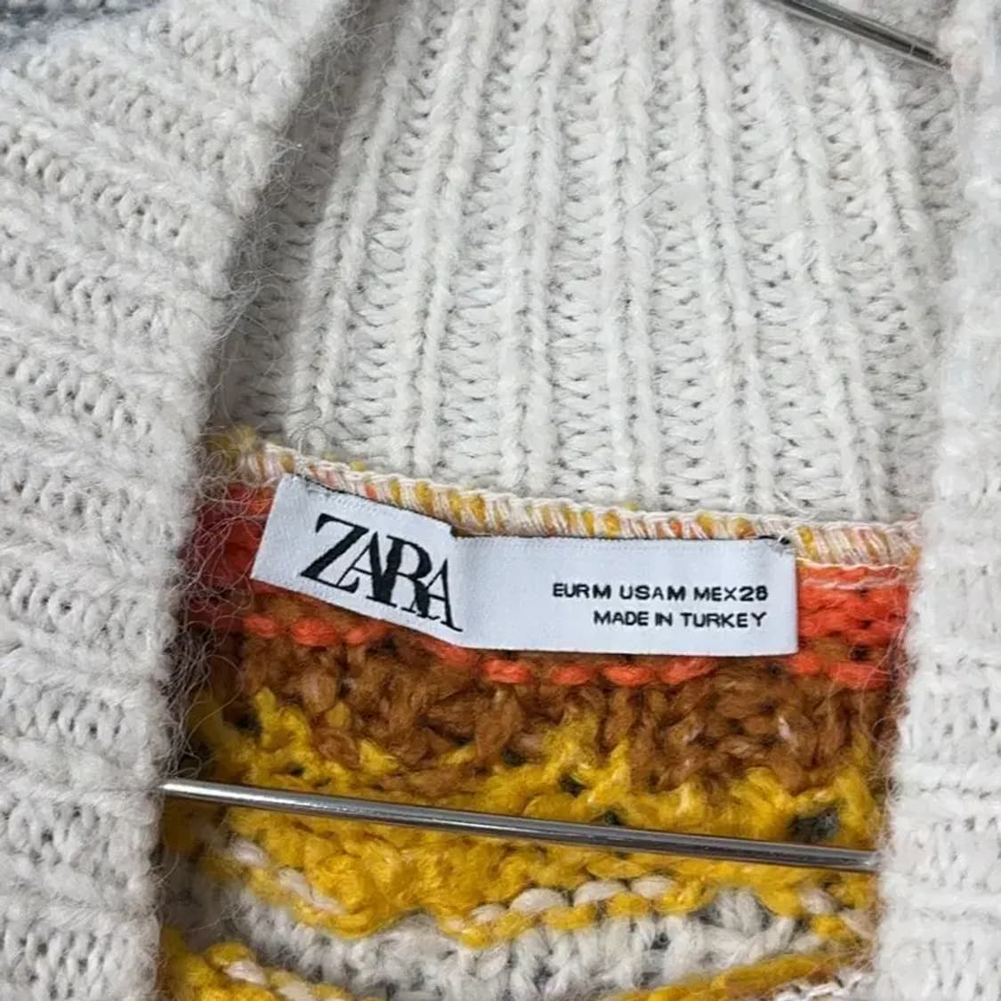 자라 여성 스트라이프 폴라넥 니트 M 상품이미지5