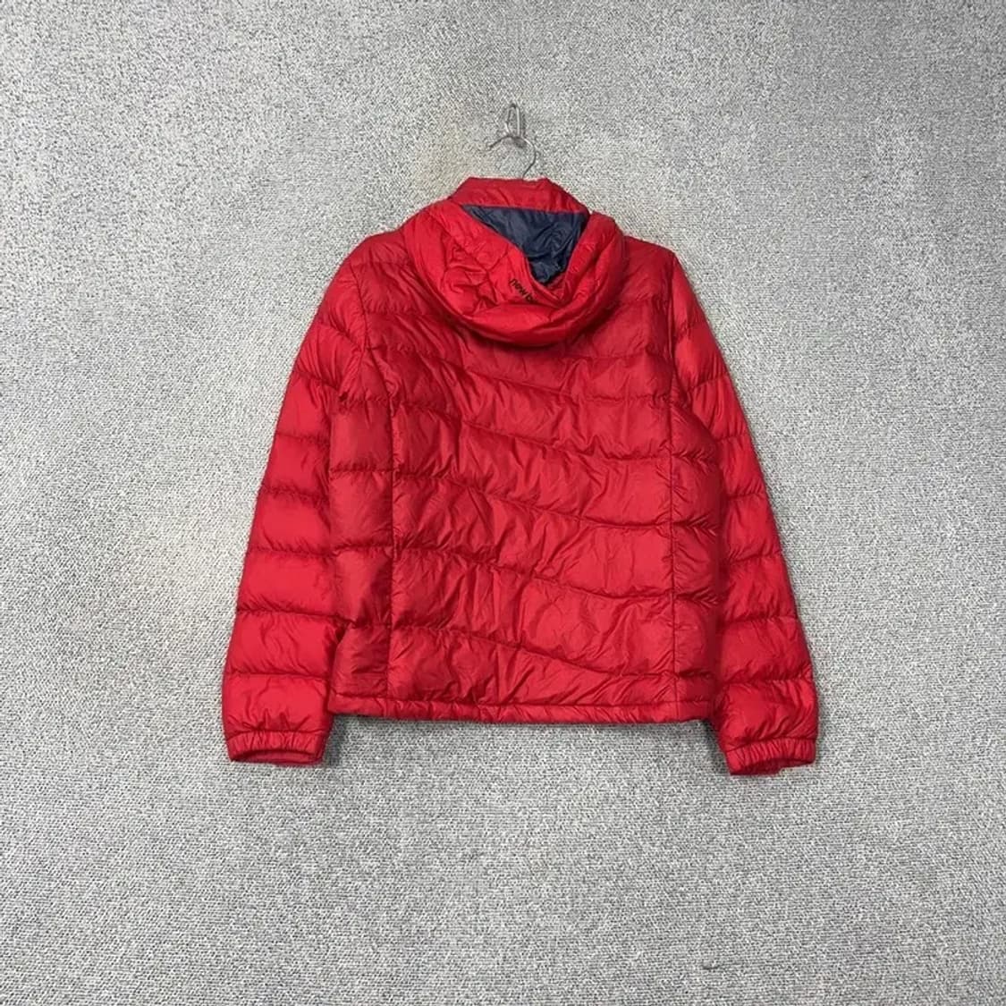 뉴발란스 로고 레드 패딩 95 상품이미지2