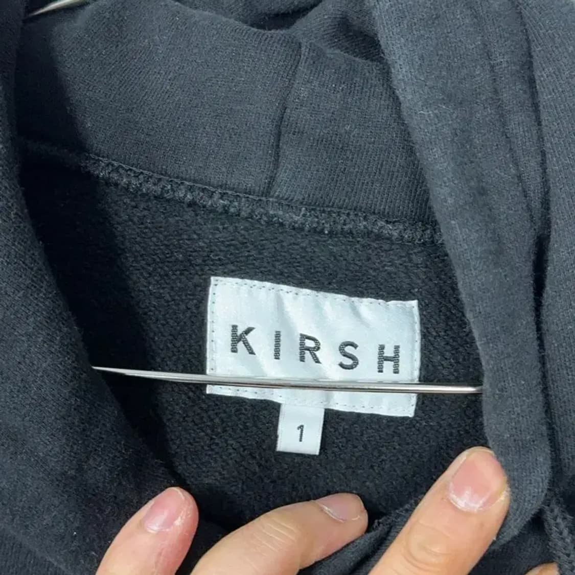 키르시 로고 블랙 후드티 1사이즈 상품이미지3