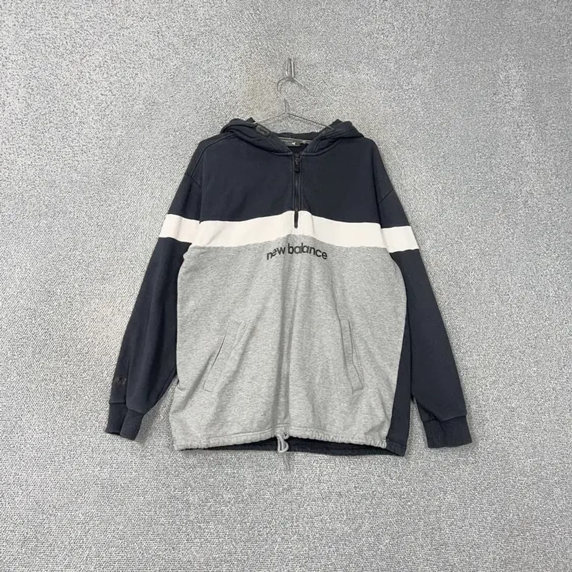 뉴발란스 로고 투톤 후드 웜업 XL 상품이미지1