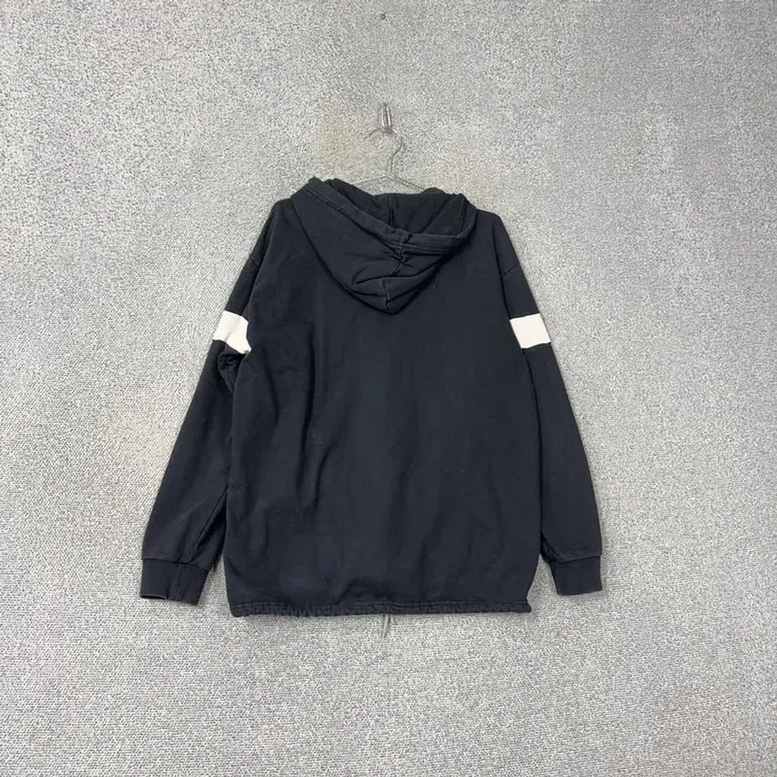 뉴발란스 로고 투톤 후드 웜업 XL 상품이미지2