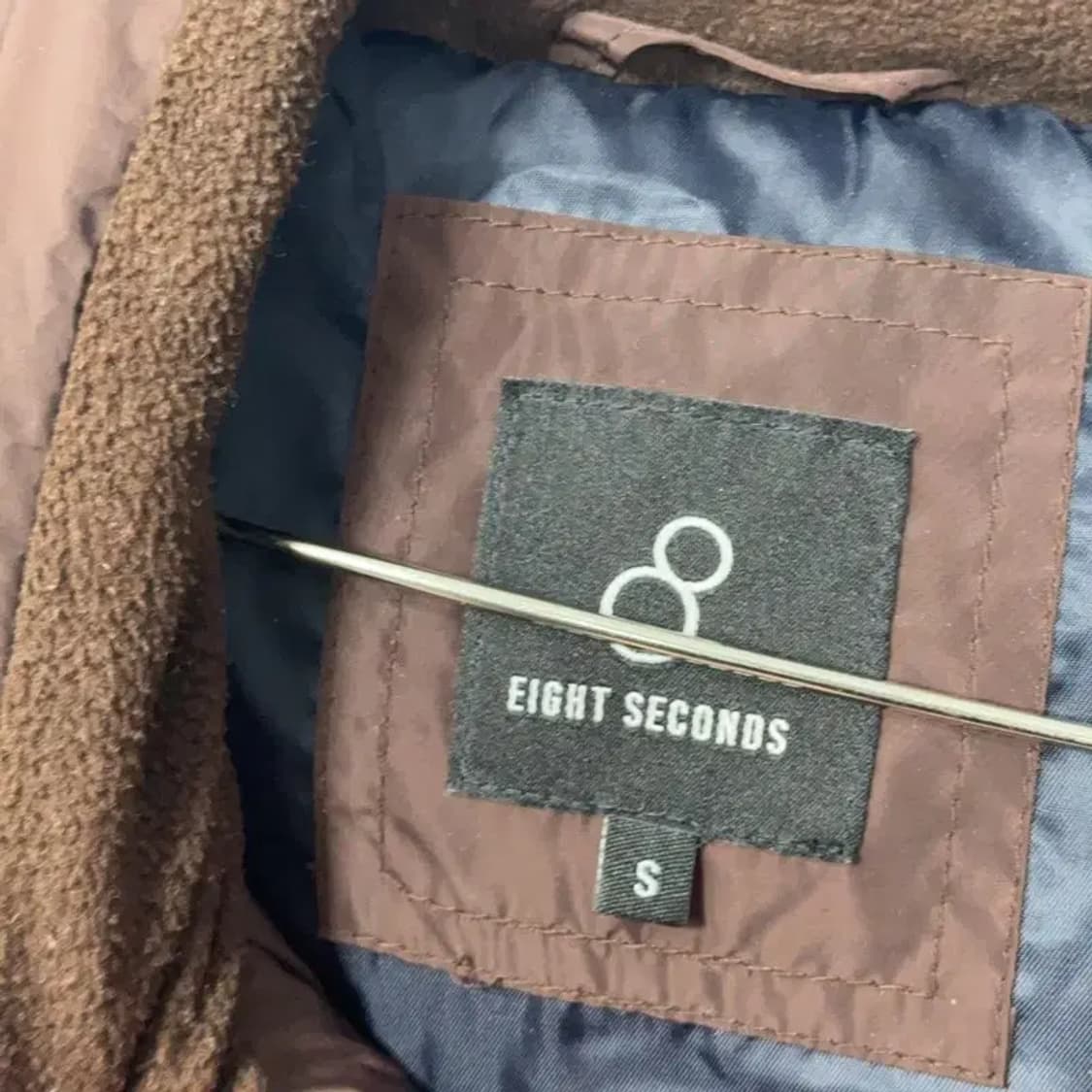 에잇세컨즈 브라운 남성 캐주얼 패딩 조끼 S 상품이미지5