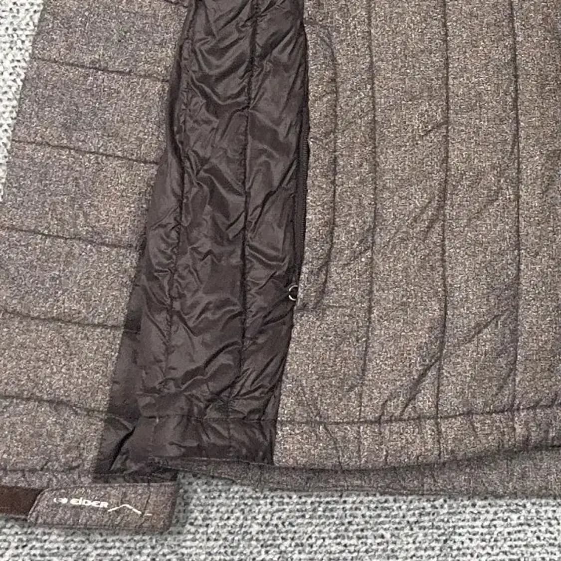 아이더 여성 누빔 경량 패딩 자켓 M 상품이미지3