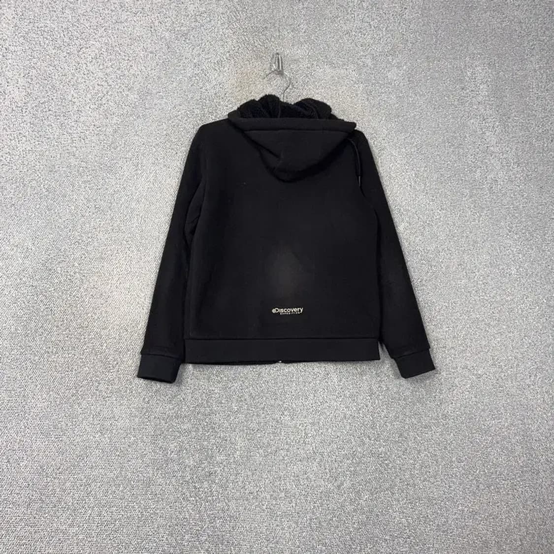 디스커버리 블랙 로고 기모 후드집업 90 상품이미지2