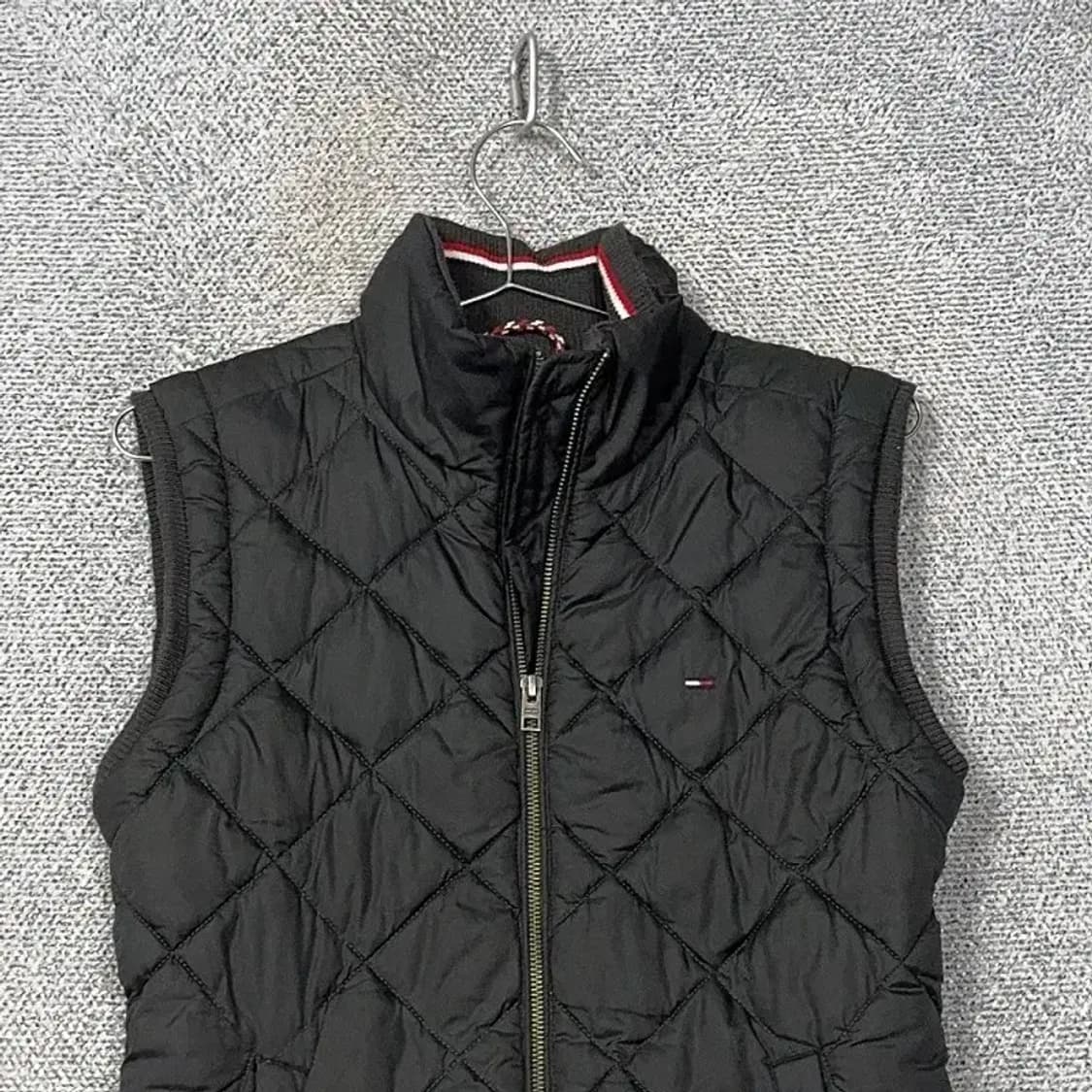 타미힐피거 여성 퀄팅 패딩 조끼 S/P 상품이미지3