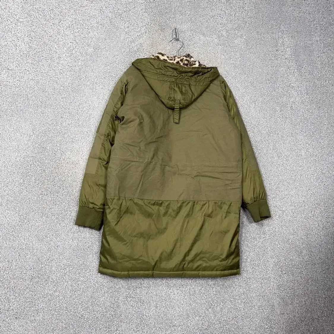 아디다스 패치로고 카키 롱 패딩 95 상품이미지2