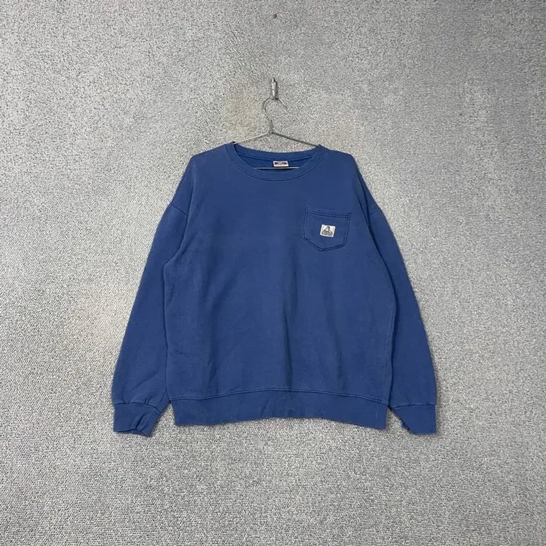 벤데이비스 포켓 로고 네이비 맨투맨 FREE 상품이미지1