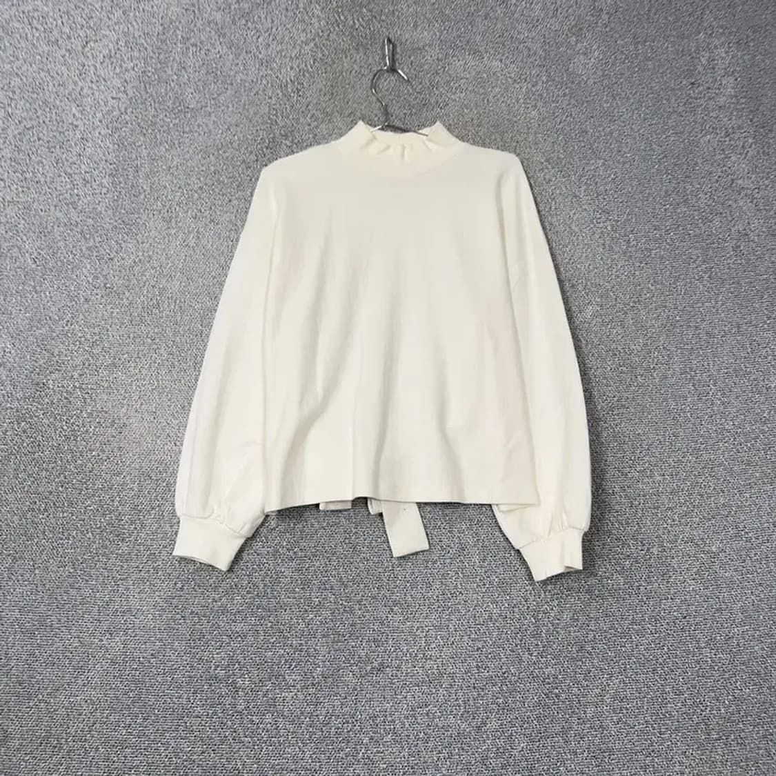 자라 화이트 폴라넥 니트 M 상품이미지1