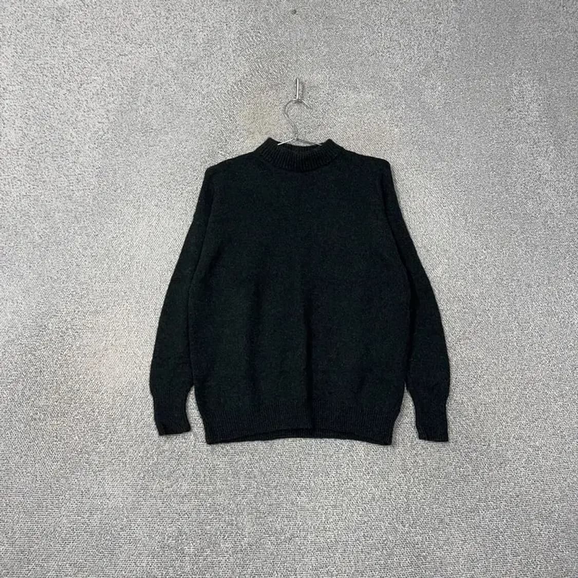 유니클로 폴라넥 카키 울 니트 M 상품이미지1