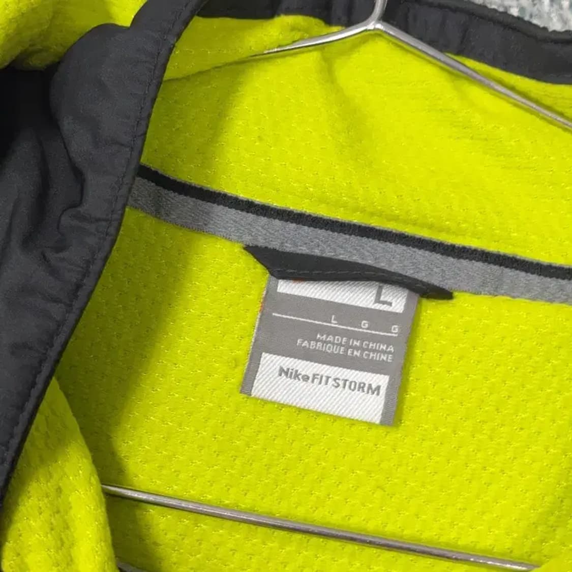 나이키 블랙 형광 후드 바람막이 100 상품이미지3