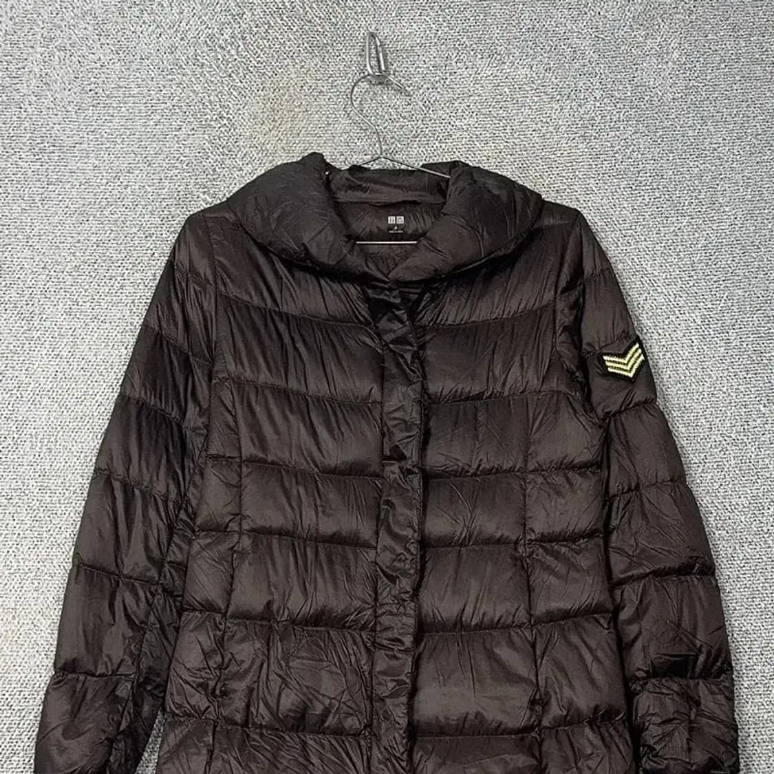 유니클로 패치 로고 브라운 롱 패딩 M 상품이미지3