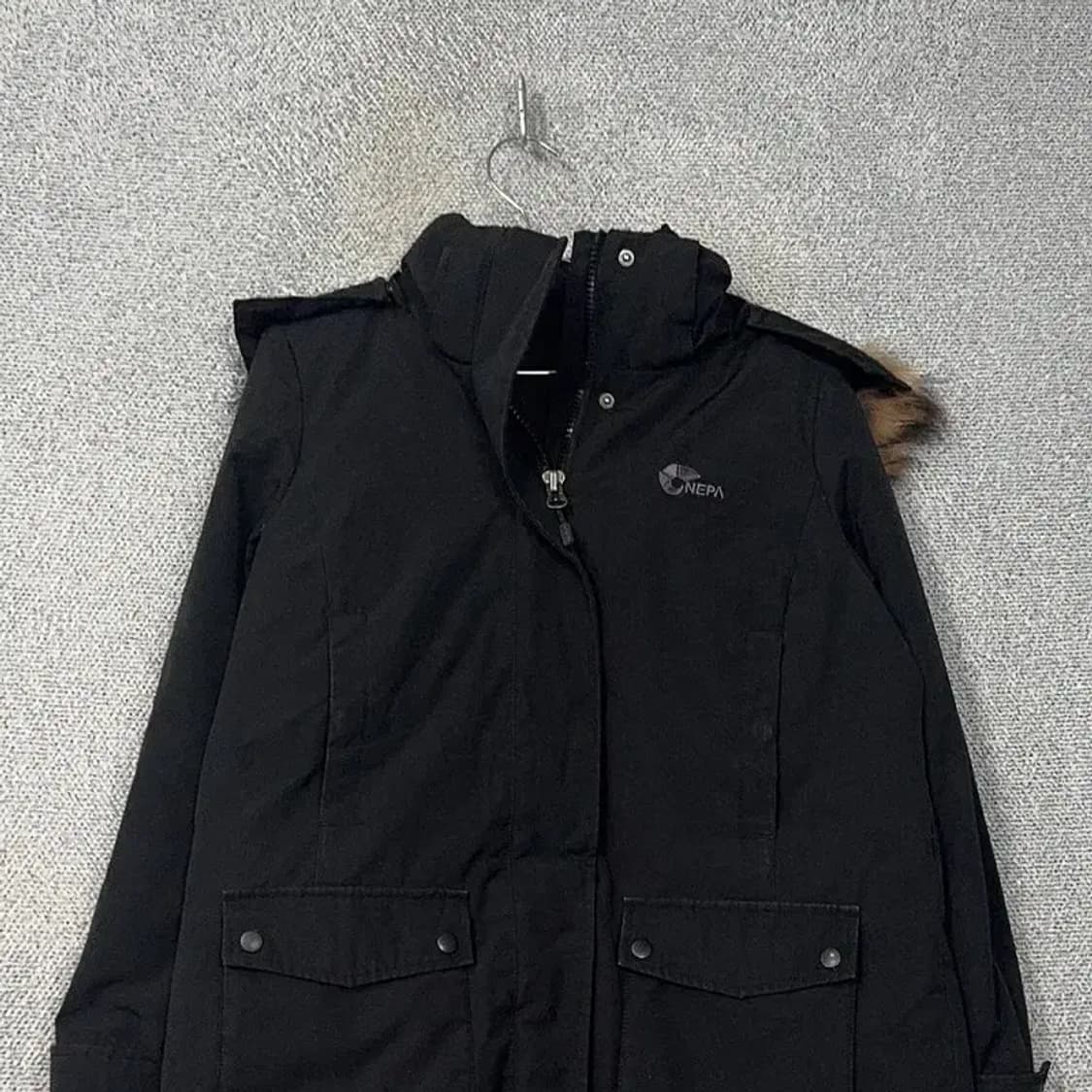 네파 블랙 로고 라쿤털 덕다운 패딩 점퍼 100 상품이미지3