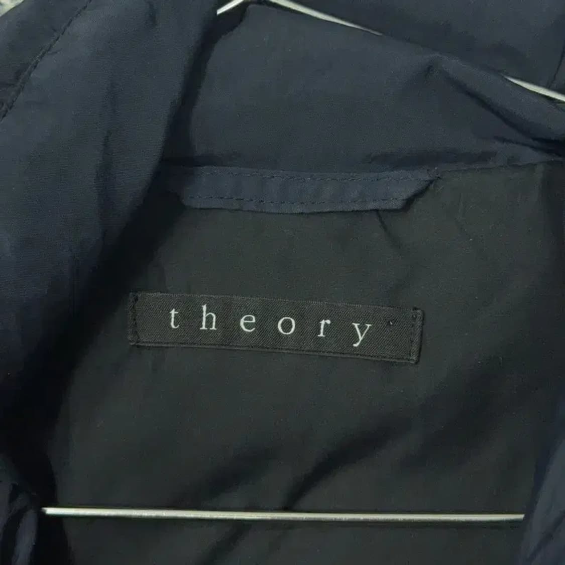 띠어리 네이비 캐주얼 다운 패딩 점퍼 S 상품이미지4