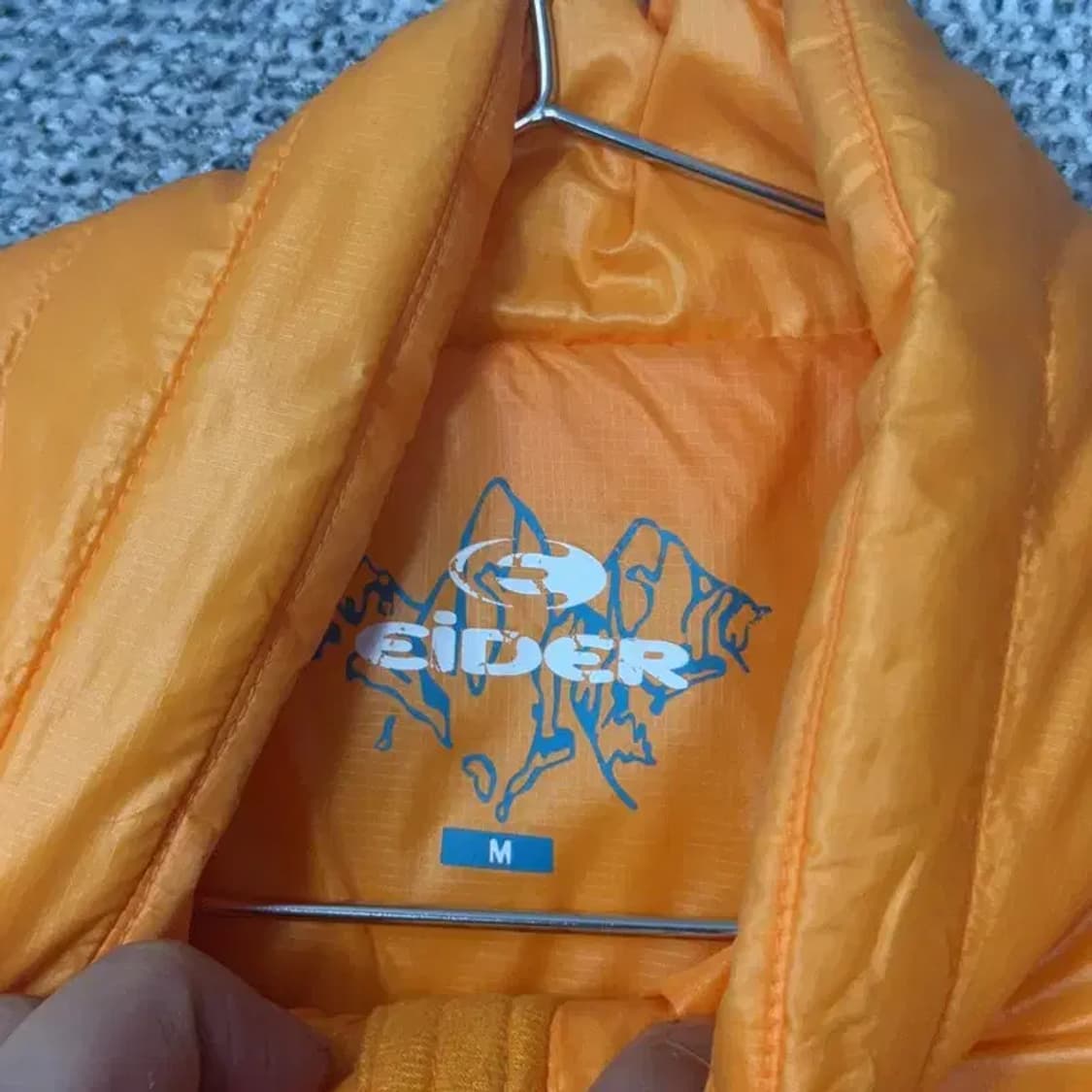 아이더 오렌지 경량 패딩 M 상품이미지3