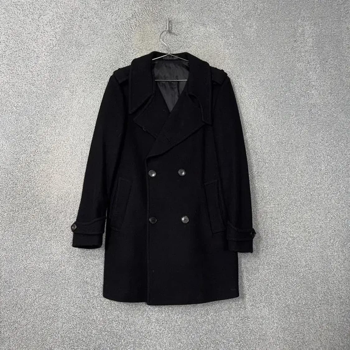 솔리드옴므 블랙 클래식 버튼 울 피 코트 100 상품이미지1