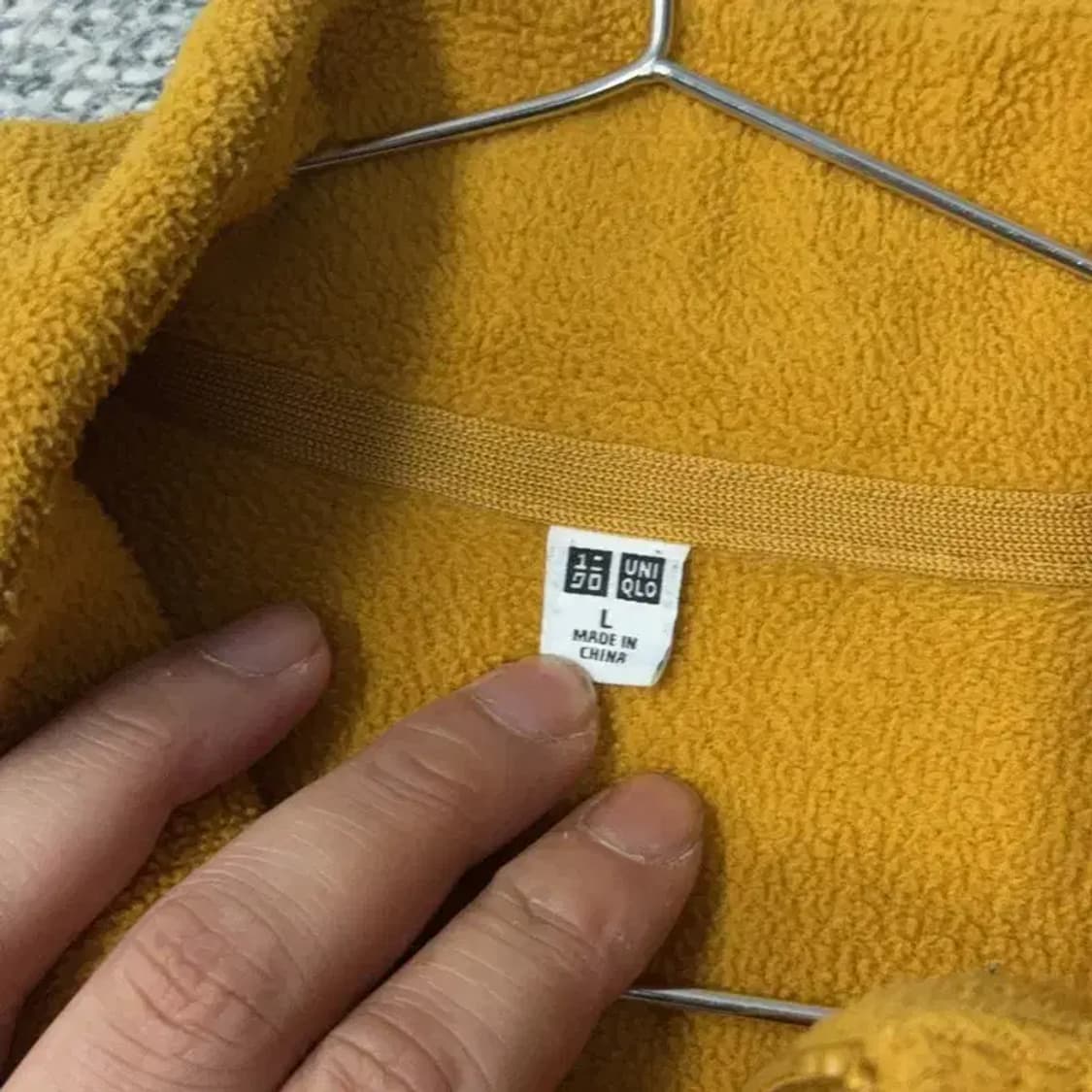 유니클로 옐로우 후리스 L 상품이미지4
